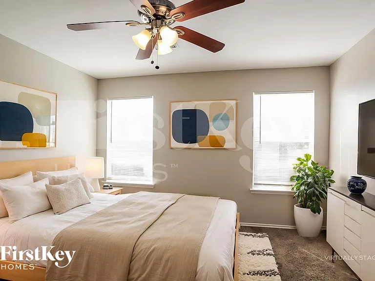 8126 Liberty Point Ln — Photo 9