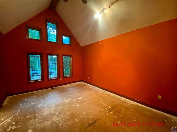 5th image of 334 Gertrude St