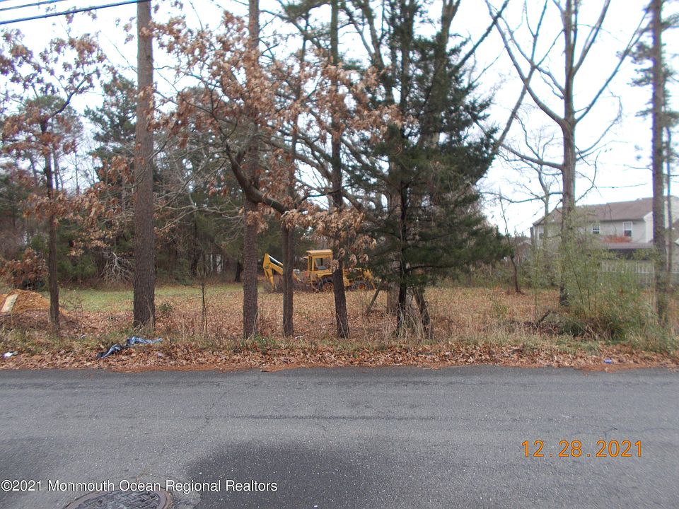 2nd image of 0 Lake Barnegat Drive