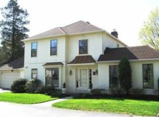 6 Highfield Ln, Wayne, PA 19087