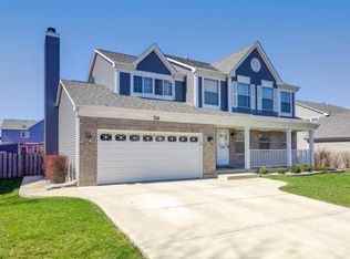 716 Warwick Dr, Carol Stream, IL 60188