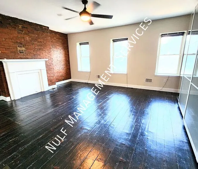 4929 Butler St #2 — Photo 10