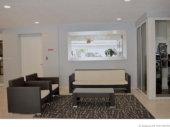 4th image of 170 SE 14th St APT 2607