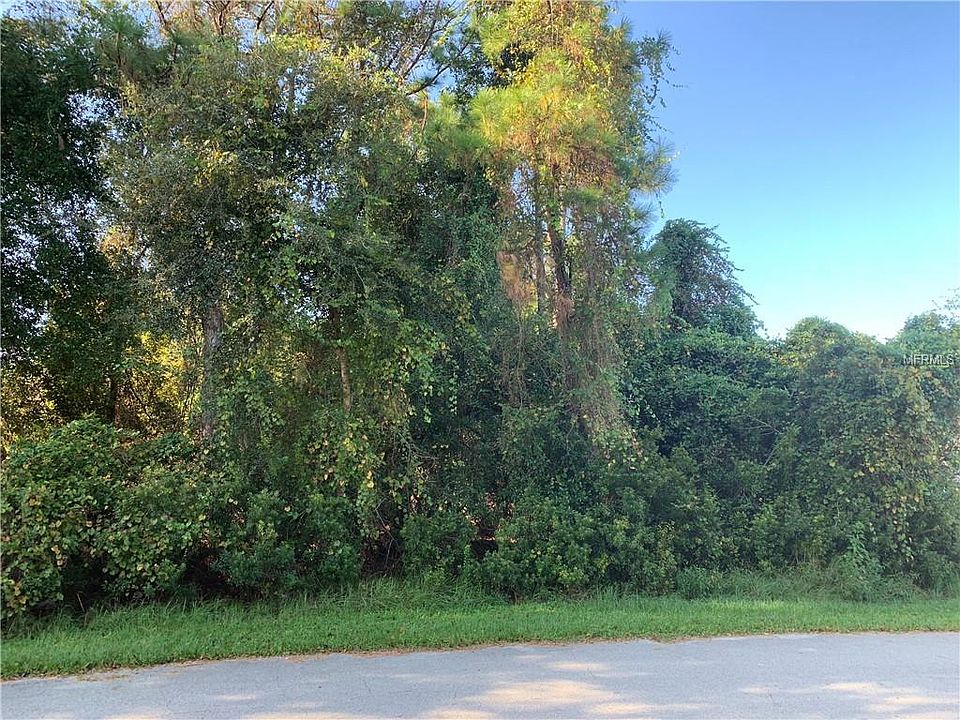 1st image of 1765 Villa Dr