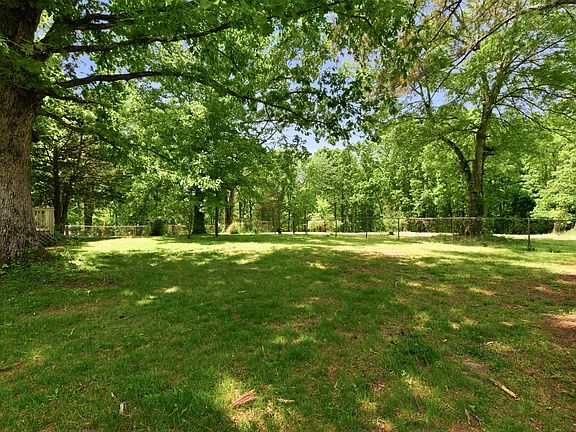 5th image of 10075 Buckner Ridge Rd