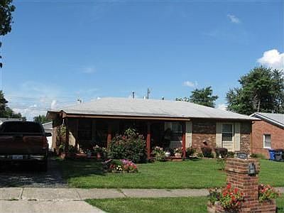 1st image of 1812 Barksdale Dr