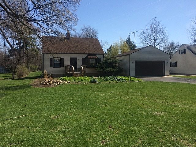 1st image of 1N141 Woods Ave