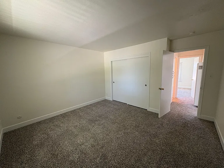 6047 Woodminster Cir #1-28 — Photo 4