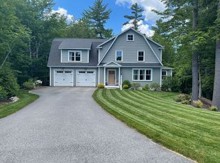 44 S Ridge Rd, Falmouth, ME 04105
