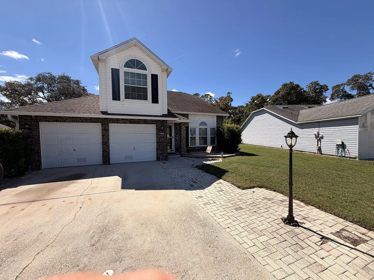 4 bed, 3.0 bath, 1757 sqft, $3,200 — Photo 1