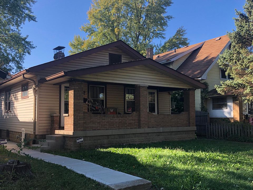 1st image of 826 N Bosart Ave