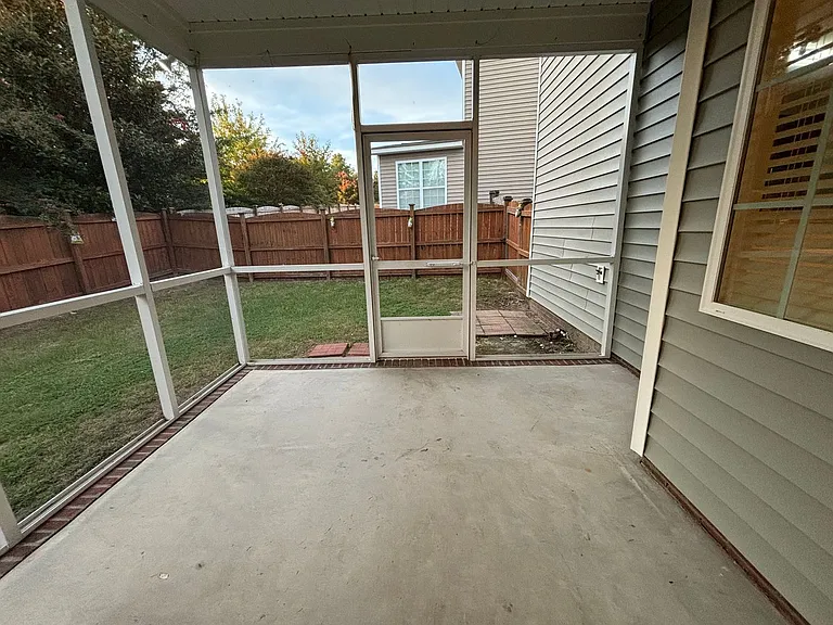408 Abe Cir — Photo 8