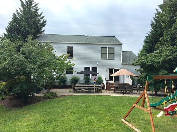 5th image of 928 Hepburn Ln