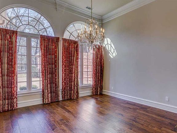 5th image of 133 Dogwood Lakes Cir