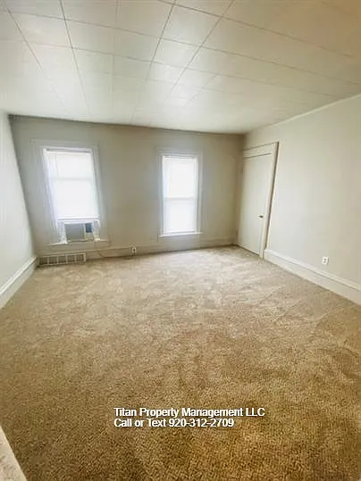 527 Merritt Ave #2 — Photo 7