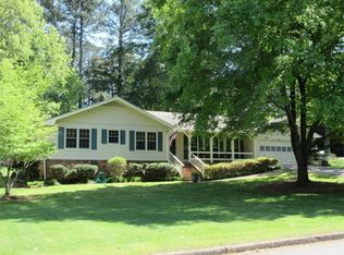 1912 Farmwood Dr, Lawrenceville, GA 30043