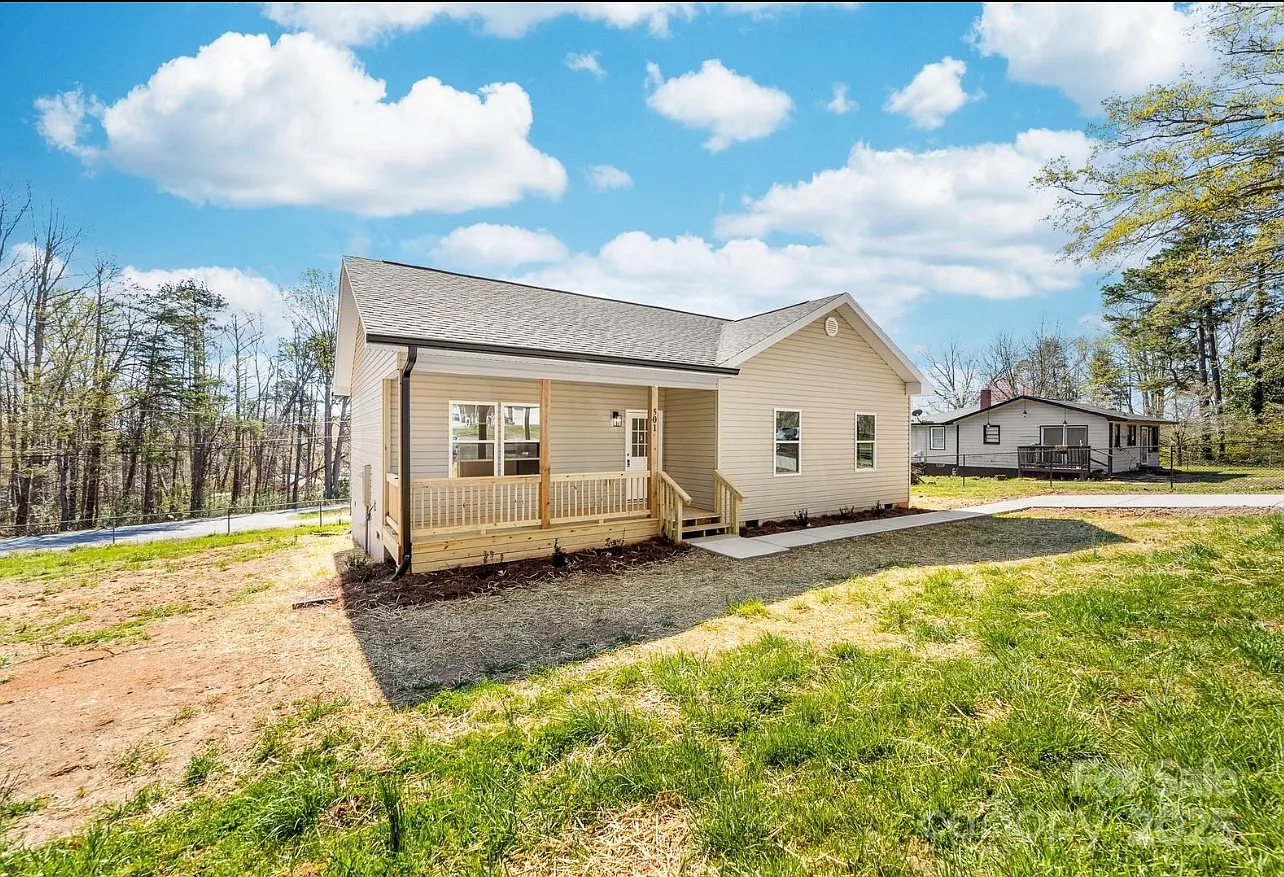 503 Ed Wilson Rd — Photo 1