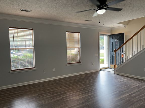 4th image of 4868 Habersham Ln