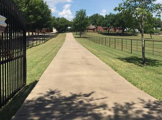 719 Westmoreland Rd, Ovilla, TX 75154