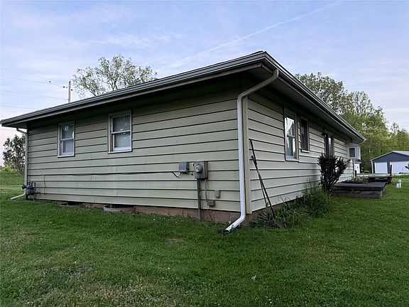 2nd image of 168 Evans St