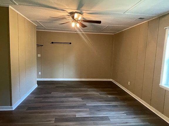 2nd image of 304 Henry St