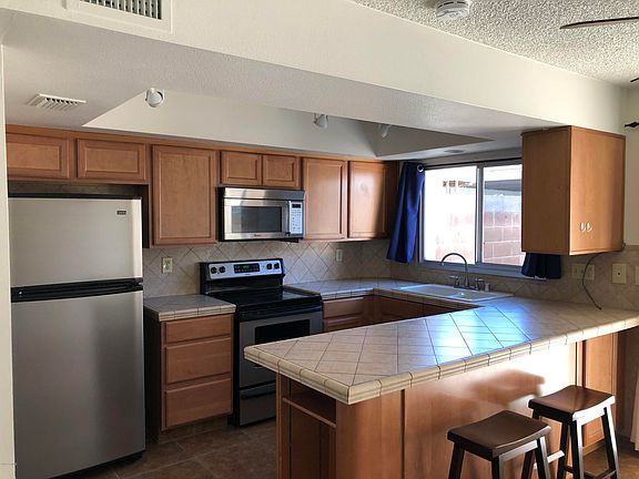 5th image of 1532 W Campbell Ave