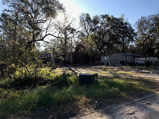 1st image of 6 Bluebell Ln