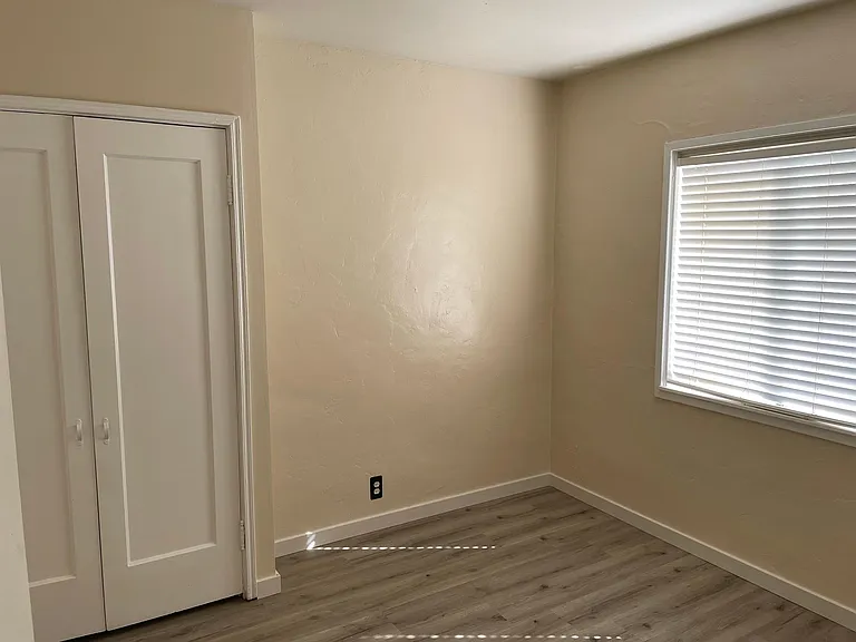 4020 Miller Way — Photo 5