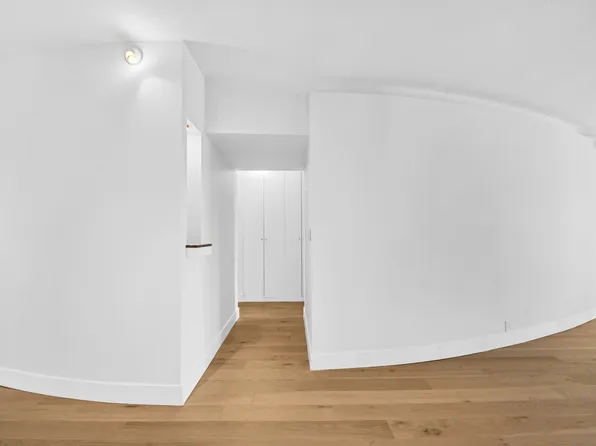 425 East 58th Street image 4 of 18