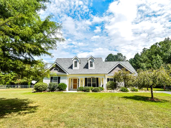 527 Ivy Cir, Concord, GA 30206