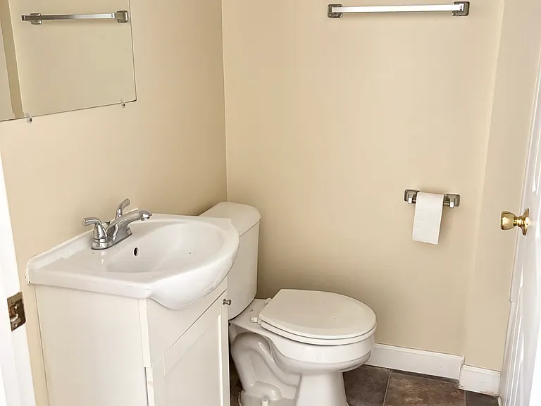 1500 Charles St #5 — Photo 4