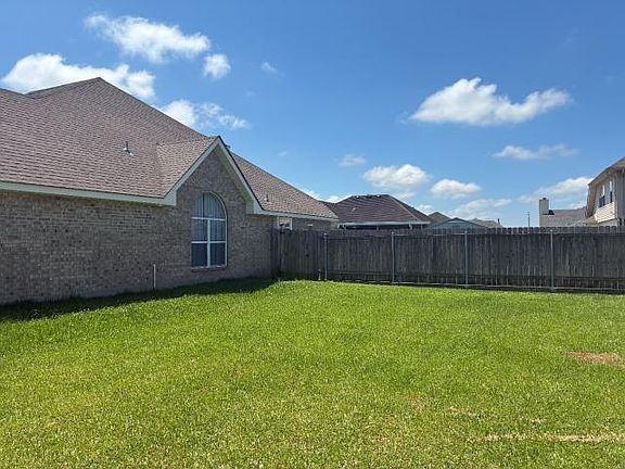 4th image of 1111 Artesa Dr