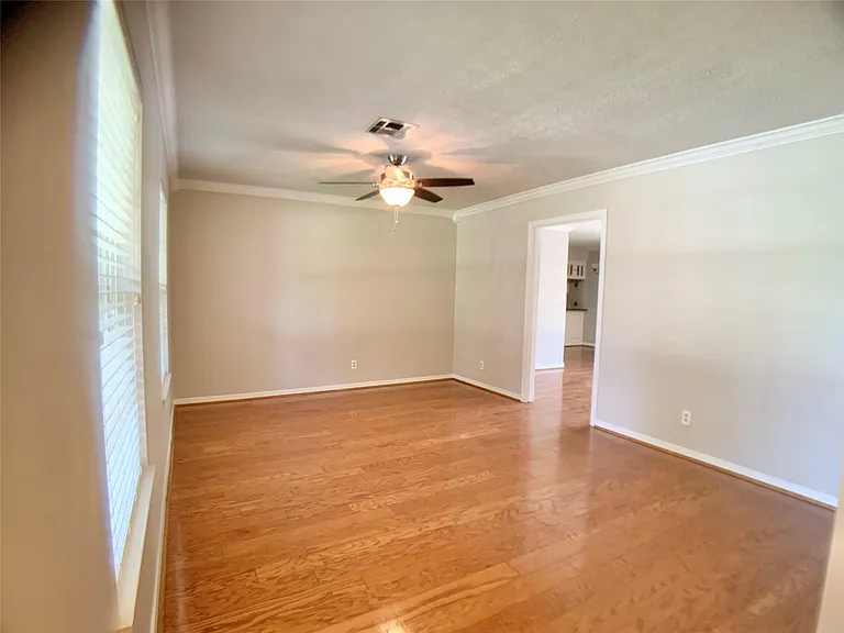 9634 Fairdale Ln — Photo 4