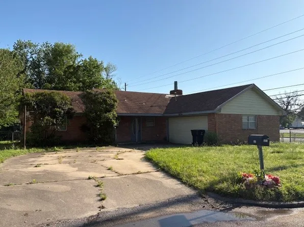 523 W Urbana St, Broken Arrow, OK 74012