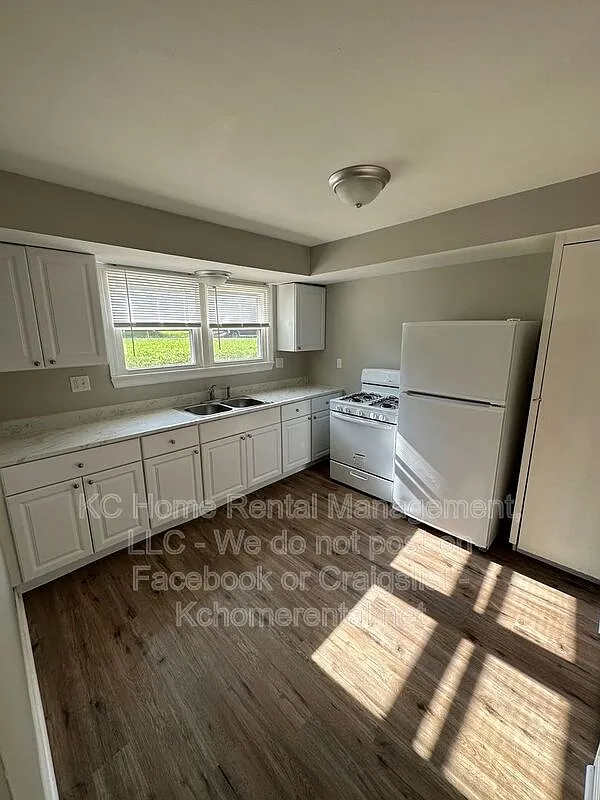 2 bed, 1.0 bath, $795 — Photo 4