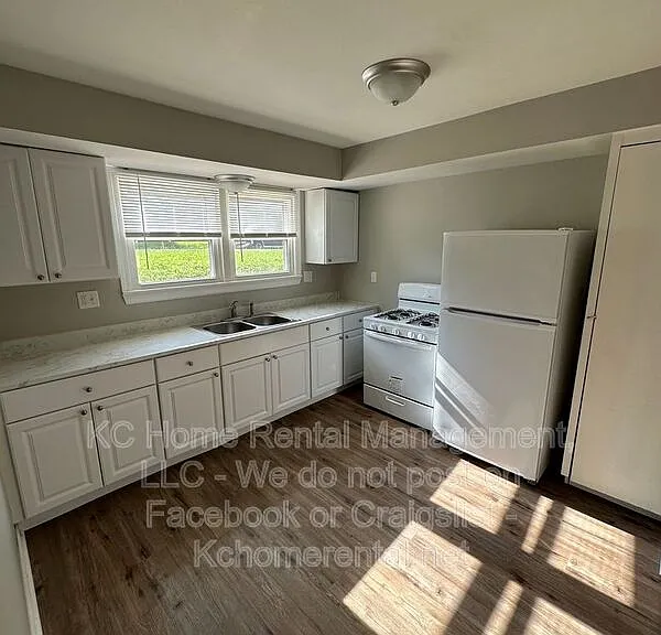 13428 Spring St #7 — Photo 4