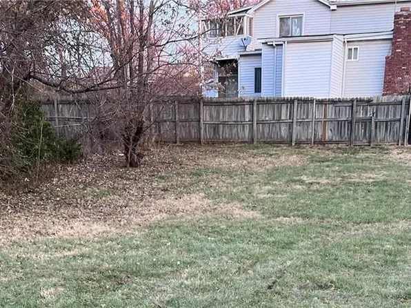 3820 E 28th Ter, Kansas City, MO 64128