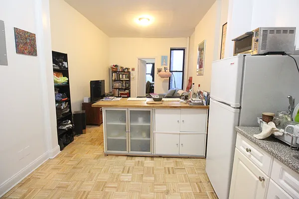 Rented by Luxor Homes & Investment Realty | media 16