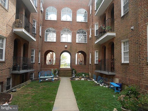 2nd image of 3306 N Hilton St Unit 202