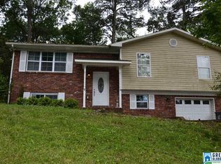 3001 Westview Dr, Adamsville, AL 35005