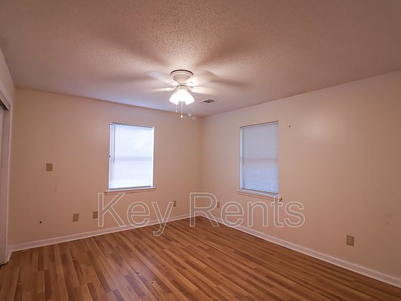 5th image of 4679 Bradley Dr