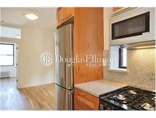 Rented by Douglas Elliman | media 6