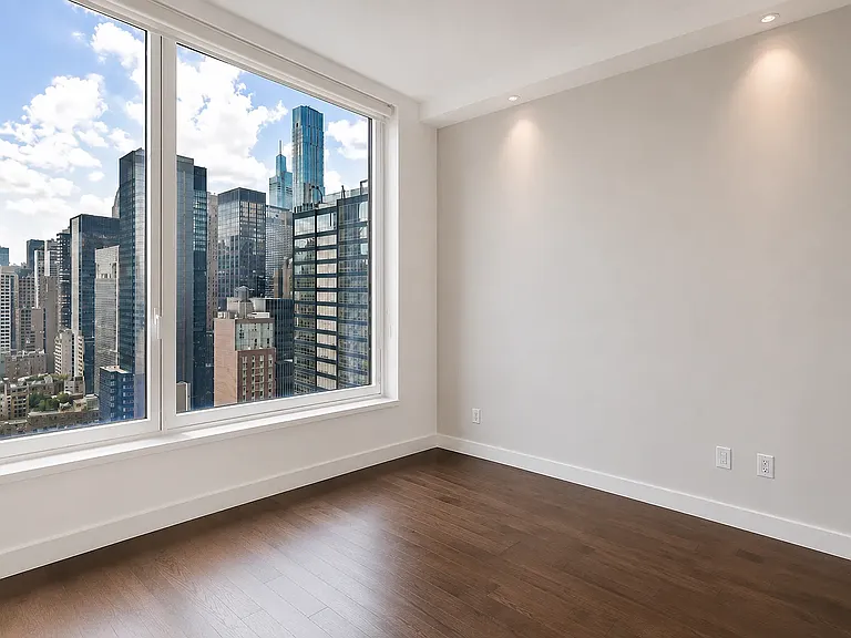 232 E 54th St #19D — Photo 6
