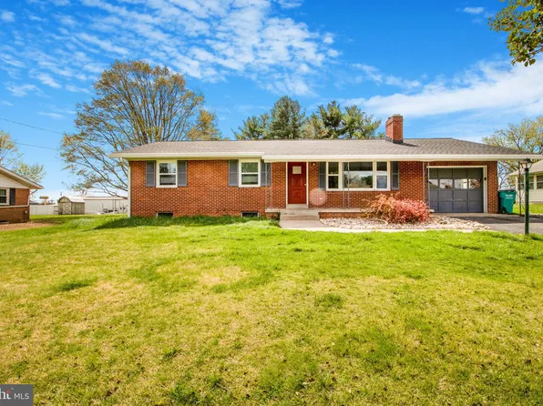 7906 Longmeadow Dr, Frederick, MD 21701
