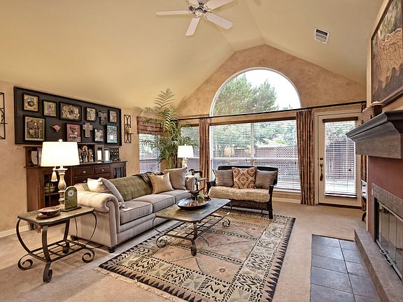 5th image of 2912 Plantation Dr