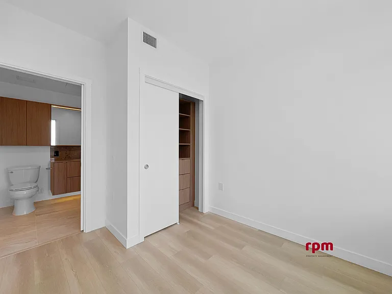 626 Claremont St #21XX — Photo 9