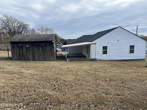 5th image of 1806 Worth St