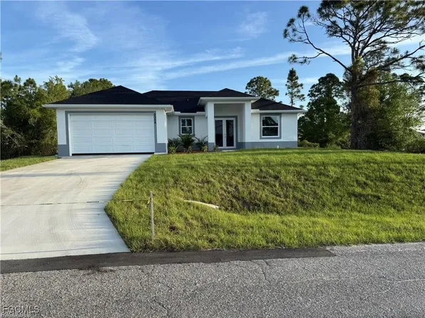 2906 18th St SW, Lehigh Acres, FL 33976