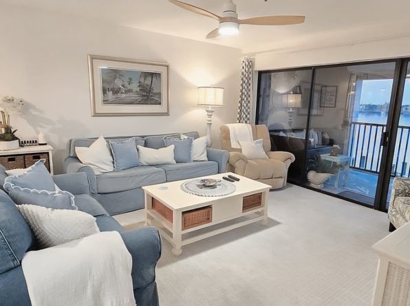 444 Bouchelle Dr APT 203