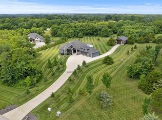 30310 Woodland Dr, Pleasant Hill, MO 64080